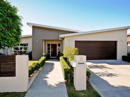 5 Margrain Close, Huntington