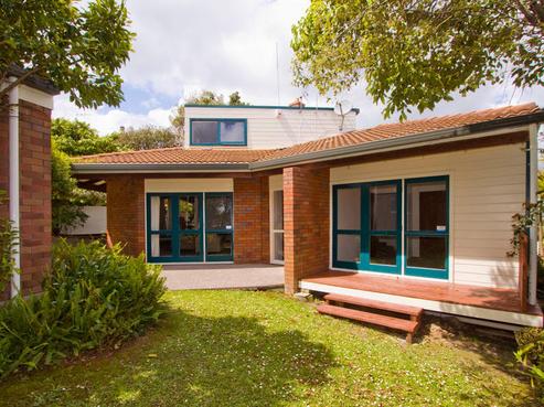 15A Montgomery Avenue, Rothesay Bay