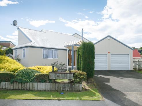 12 Bullock Drive, Springvale