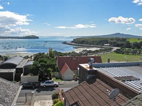11 Karori Crescent, Orakei