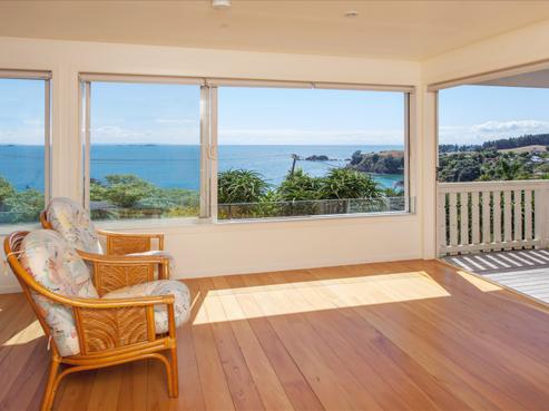 38 Tiri View Road, Palm Beach