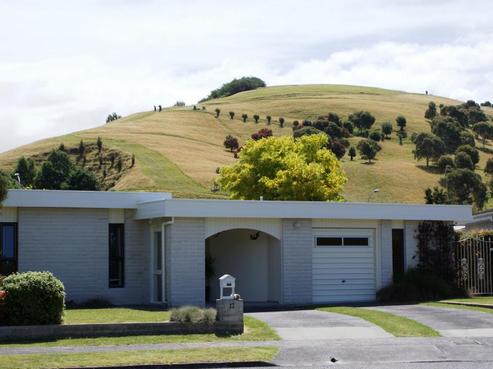 17 Weathers Place, Taradale