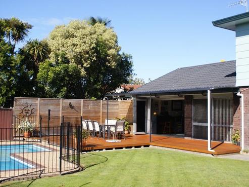 8 Weathers Place, Taradale