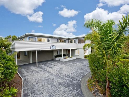2/716 East Coast Road, Pinehill