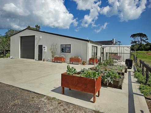 323 Karioitahi Road, Waiuku