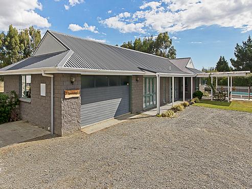 807 Mangaone Road, Halcombe