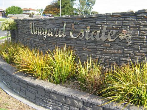 8 Erceg Way, Rosehill