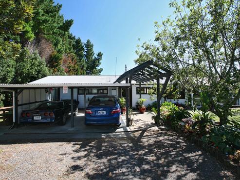 84 Surrey Hill Road, Oakura