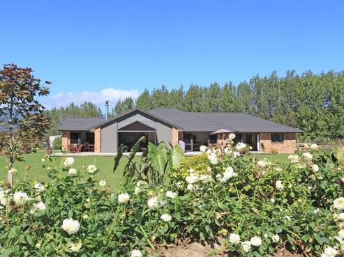75 Takapu Road, Manakau