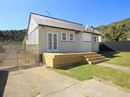 81 Wilkie Crescent, Naenae