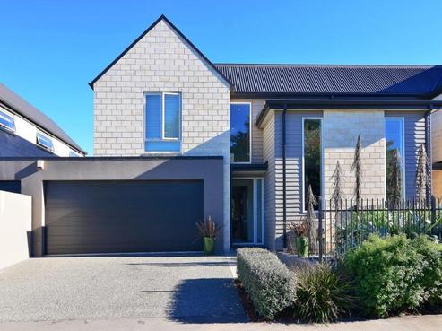 19 Pavilion Crescent, Middleton