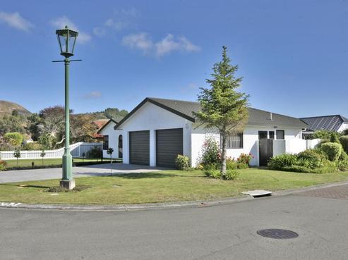 14 Knightsbridge Place, Taradale
