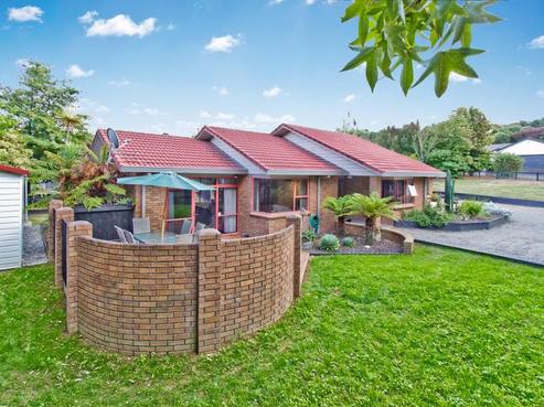 1 Alexander Court, Pukekohe