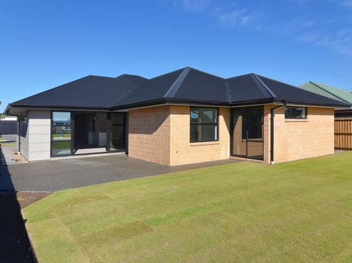 15 Champagne Avenue, Yaldhurst