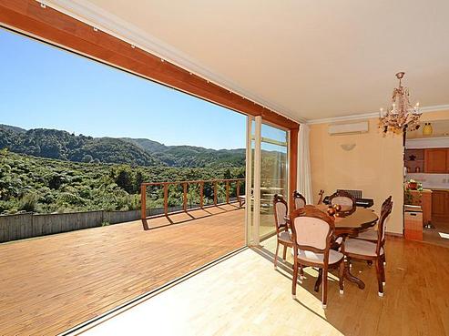 9 Frankie Stevens Place, Riverstone Terraces