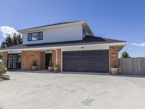 36 Arahiwi Grove, Tirohanga
