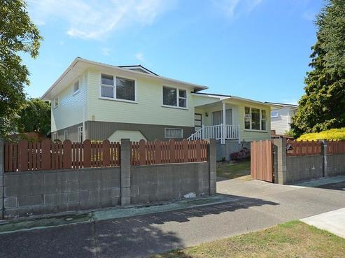 27 Pasadena Crescent, Totara Park