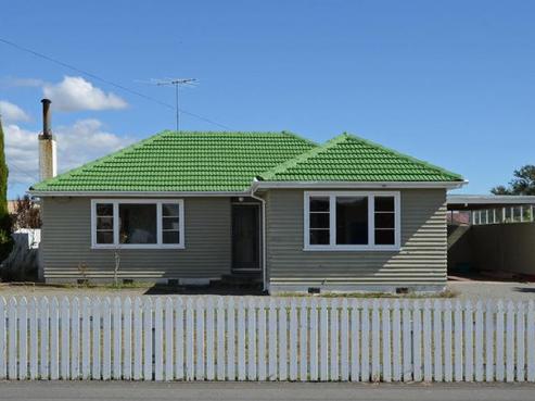 8 Cologne Street, Martinborough