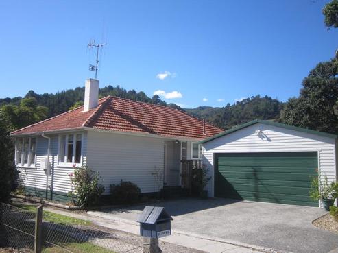 405 Burke Street, Thames