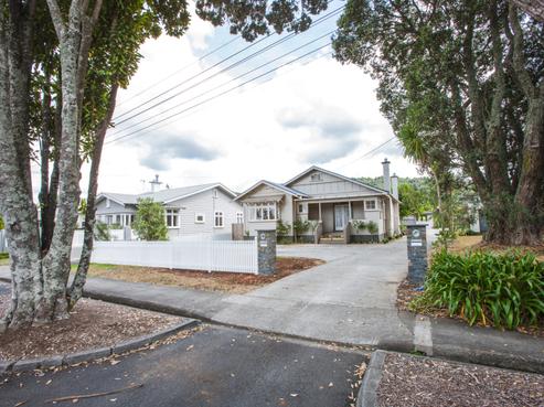 4 Hall Avenue, Regent
