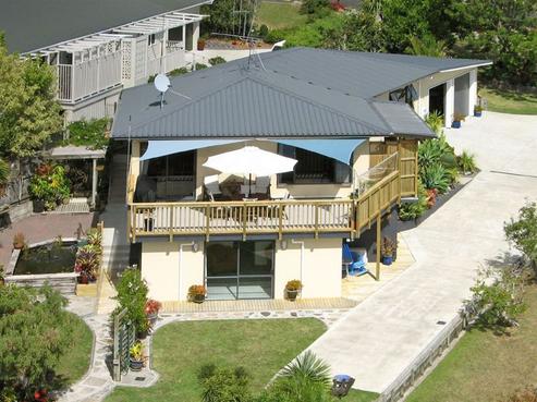 211 Tony Avenue, Thames
