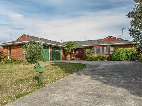 7 Pinewood Grove, Paraparaumu Beach