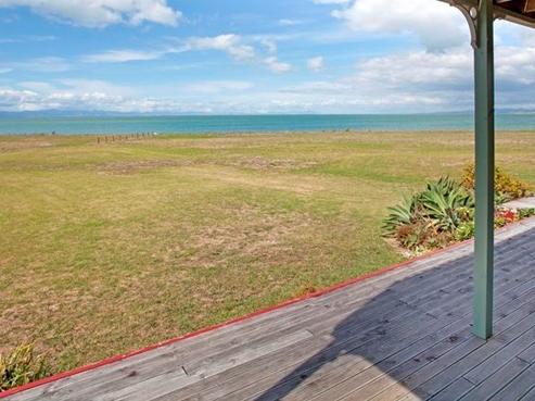 1144 East Coast Road, Whakatiwai
