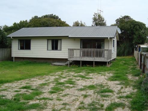 114 Pukehina Parade, Pukehina