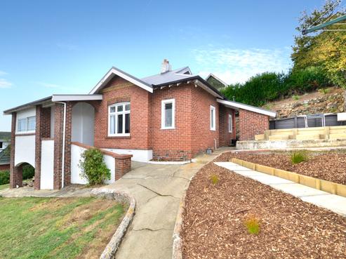 9 Rainton Road, Kew