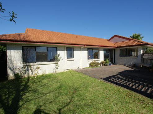 1/42 Orangewood Drive, Northpark