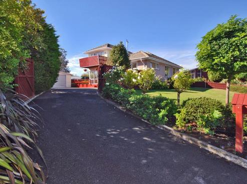 111 Warren Crescent, Hillmorton