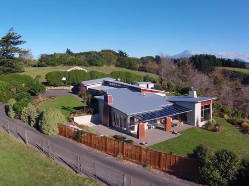 74 Bishop Road, Hillsborough