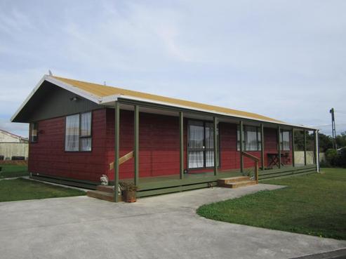 27 Takiroa Street, Urenui