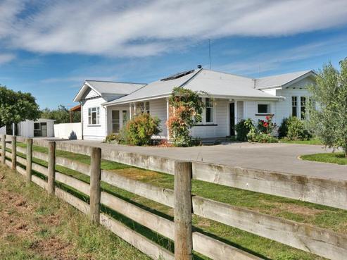 352 Napier Road, Havelock North