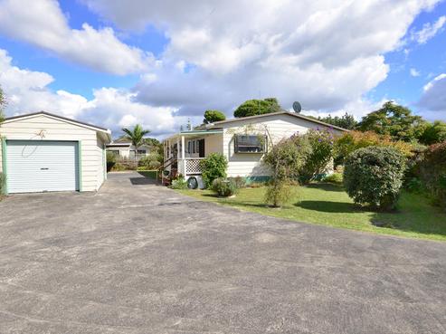 14B Ross Crescent, Orewa