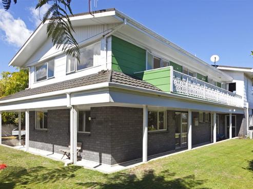 99 Rokino Road, Hilltop
