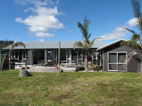 109 Ake Ake Avenue, Matarangi