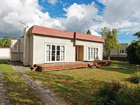 18 Wilson Street, Hamilton East