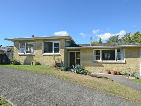 25 Pasadena Crescent, Totara Park