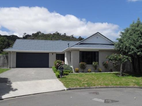 25 Mary Huse Grove, Manor Park