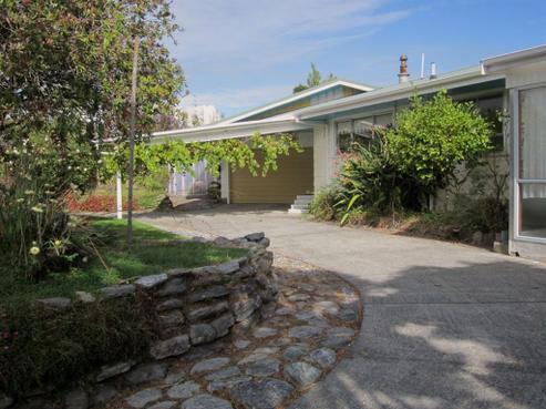 33 Whitcombe Terrace, Hokitika