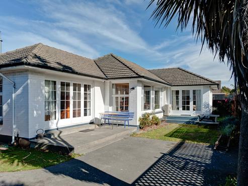 185 Memorial Avenue, Burnside