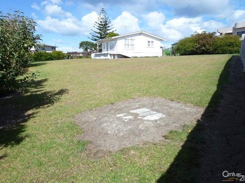 38 Shakespear Road, Army Bay