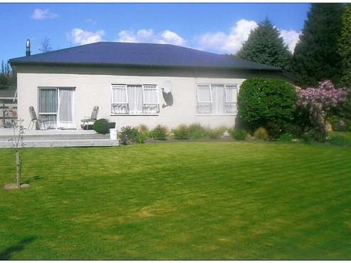 14 Esk Street, West Otago Surrounds