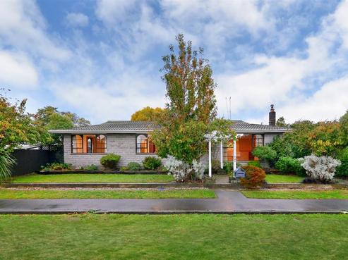 125 High Street, Southbridge