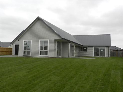 45 Oakwood Drive, Rangiora