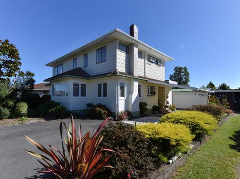 31 Holland Street, Glenholme