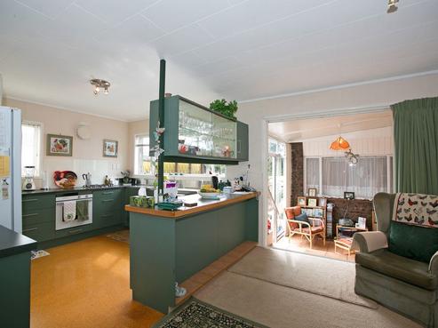 33 Clifton Drive, Waitara