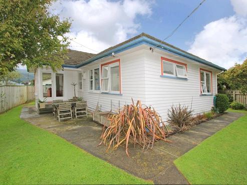945A High Street, Avalon
