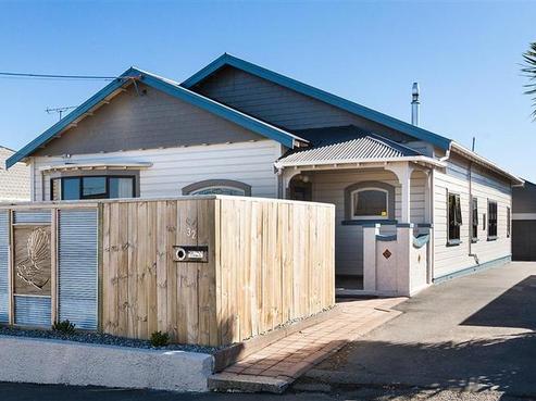 32 Kenmure Road, Belleknowes